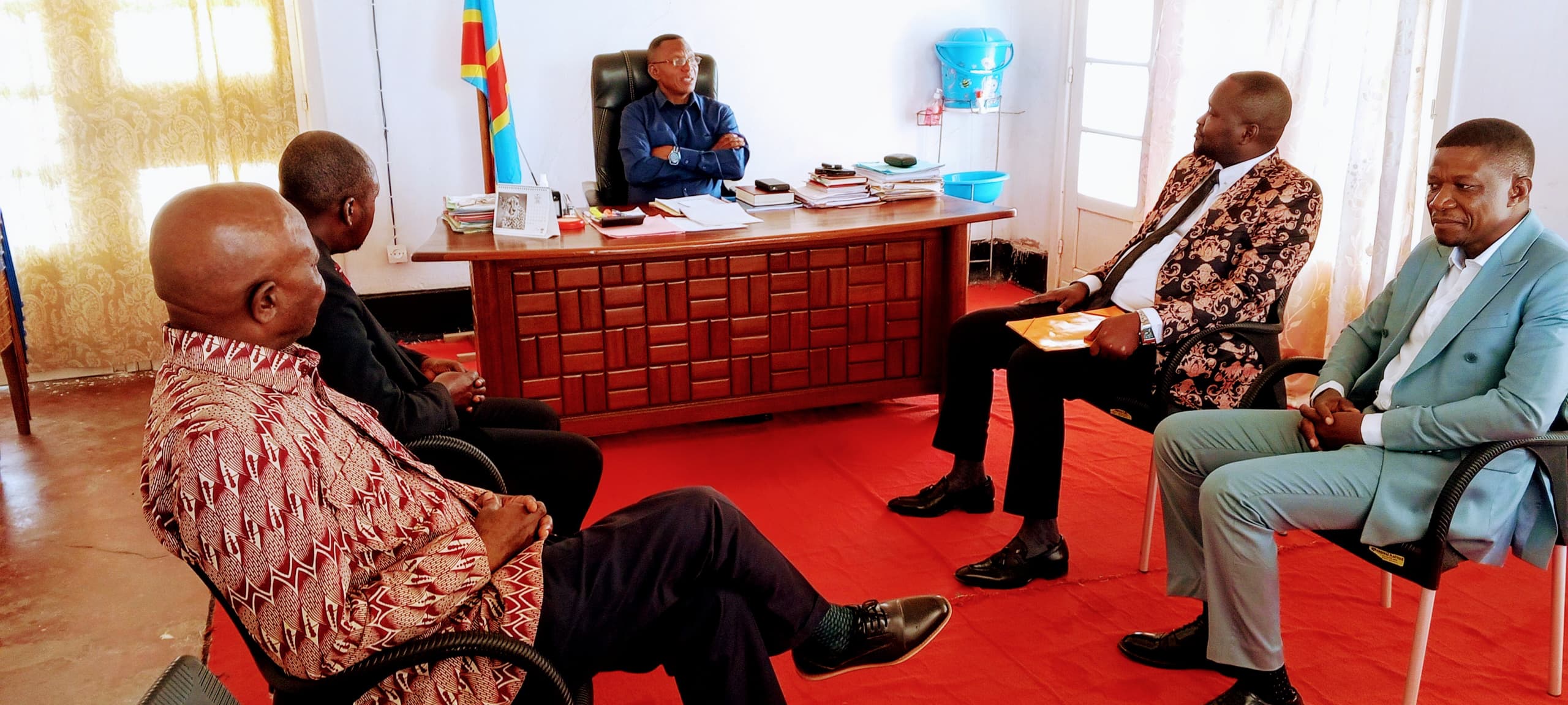 RDC : une mission de contrôle du ministère de l’ESU-RSI reçue par le maire de Mwene-Ditu