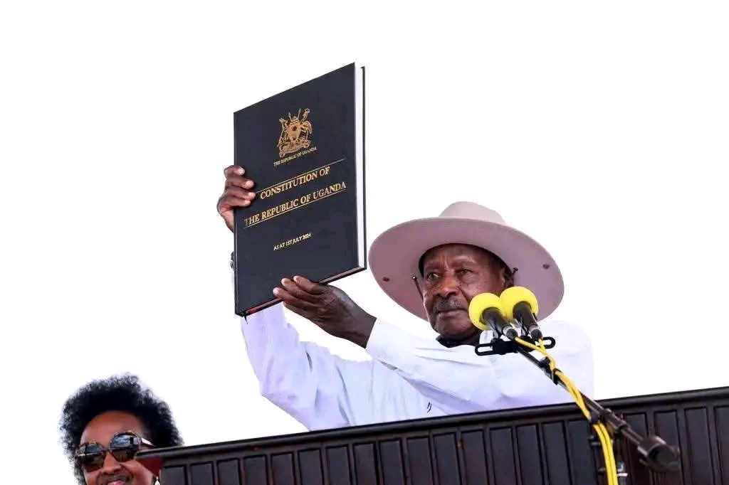 Ouganda : Yoweri Museveni investi pour un 7ᵉ mandat après 40 ans au pouvoir