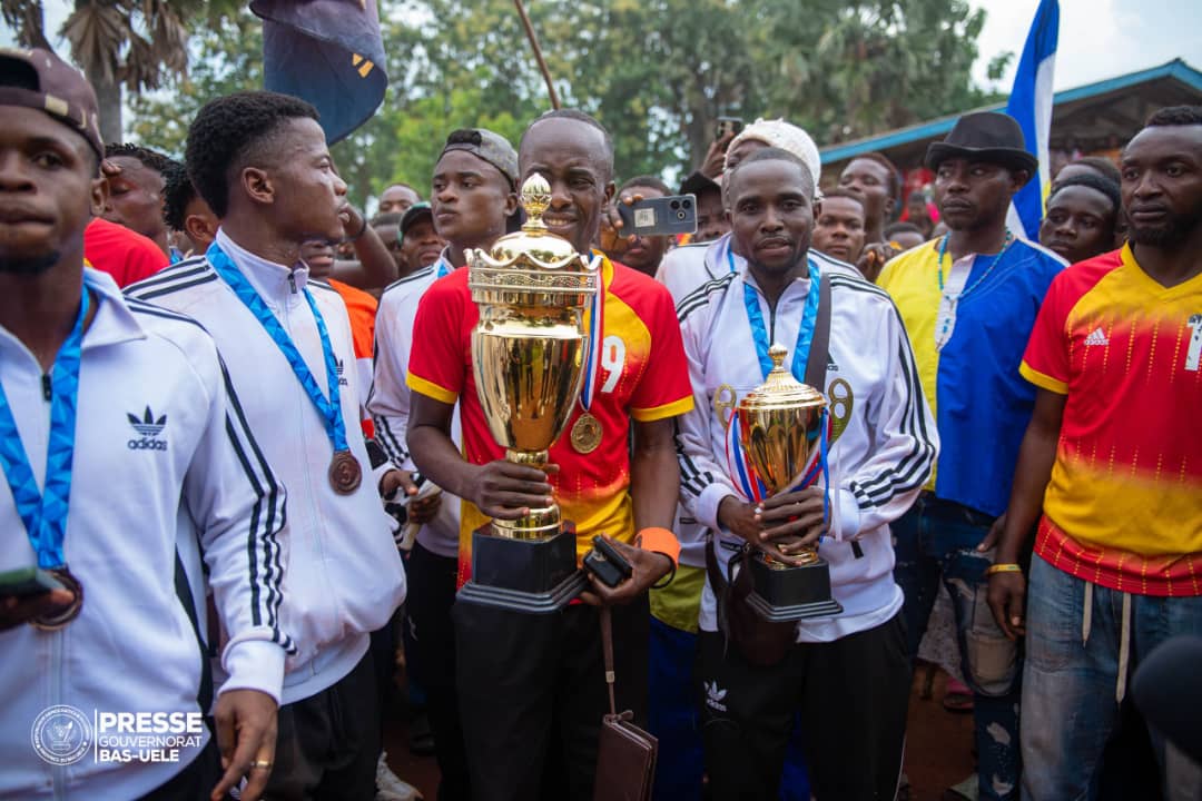 RDC : l’AS Étoile du Congo et le TF Dragon Rouge accueillis en héros à Buta