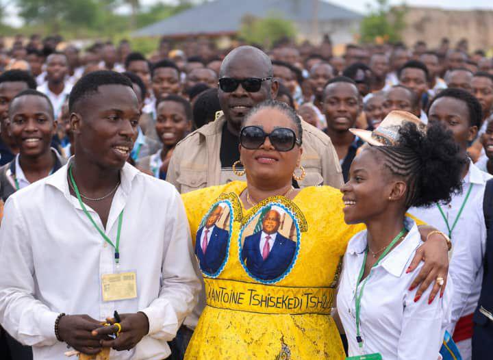 Exetat 2026 : la sénatrice Carole Agito paie plus de 367 millions FC pour les finalistes d ...