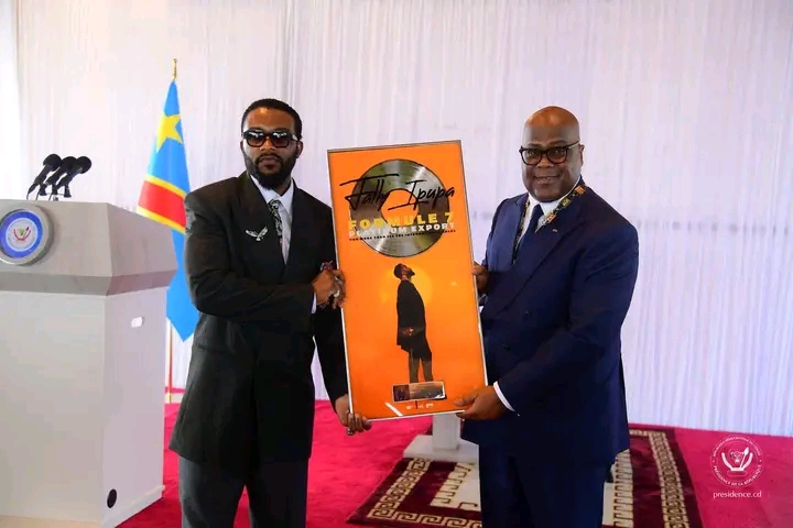 RDC : Félix Tshisekedi décore Fally Ipupa après son double exploit au Stade de France