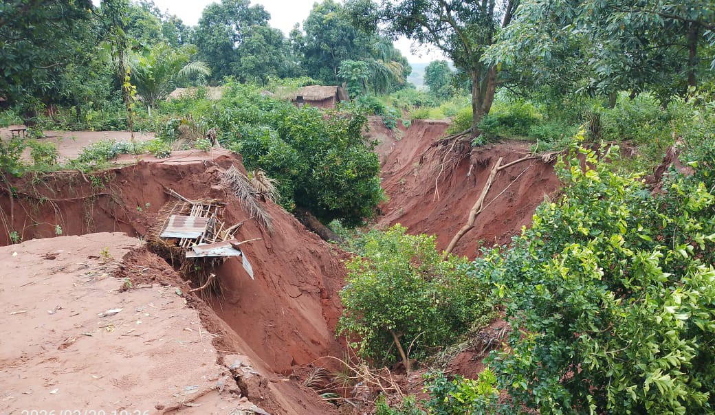 RDC : la route Tshikapa-Kamako vers l'Angola effacée par un ravin