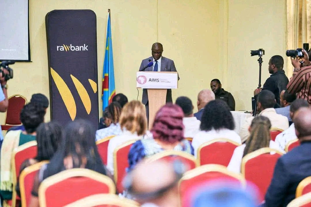 RDC : le Vice-minitre de l'éducation Théodore Kazadi clôture la 1ère formation continue de ...