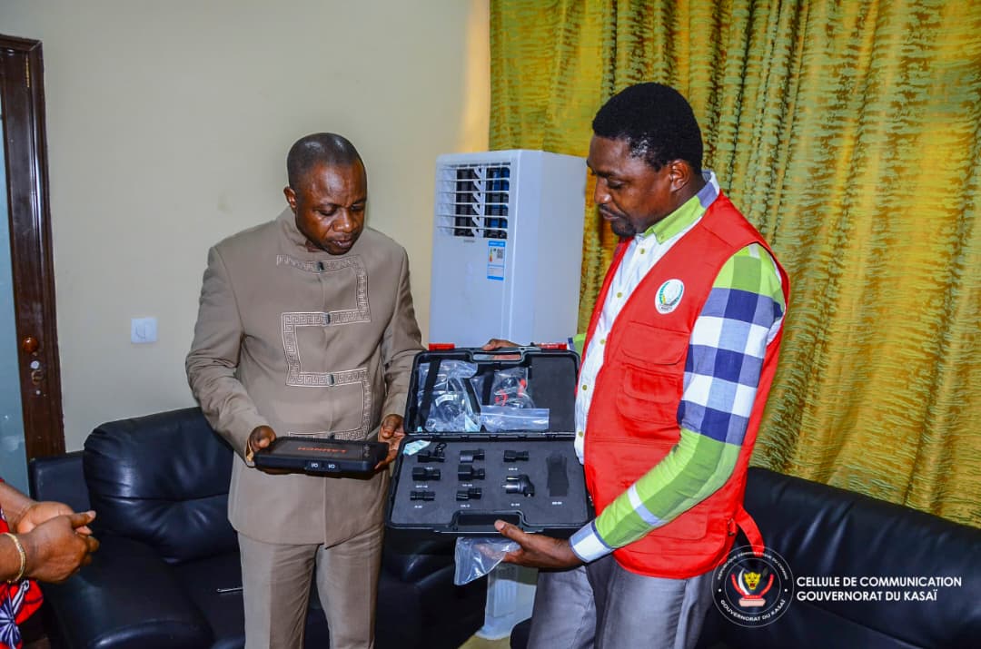 RDC : la société Smart-IES présente les équipements du centre de contrôle technique automo ...