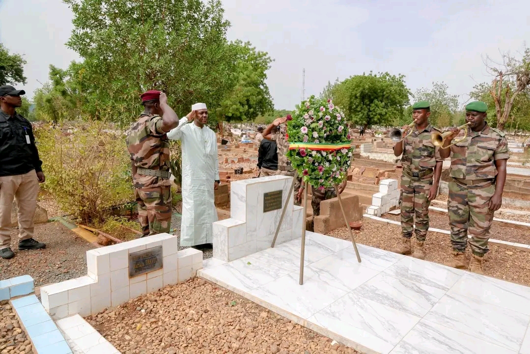 Mali : les autorités rendent hommage à Modibo Keïta, figure de la souveraineté nationale